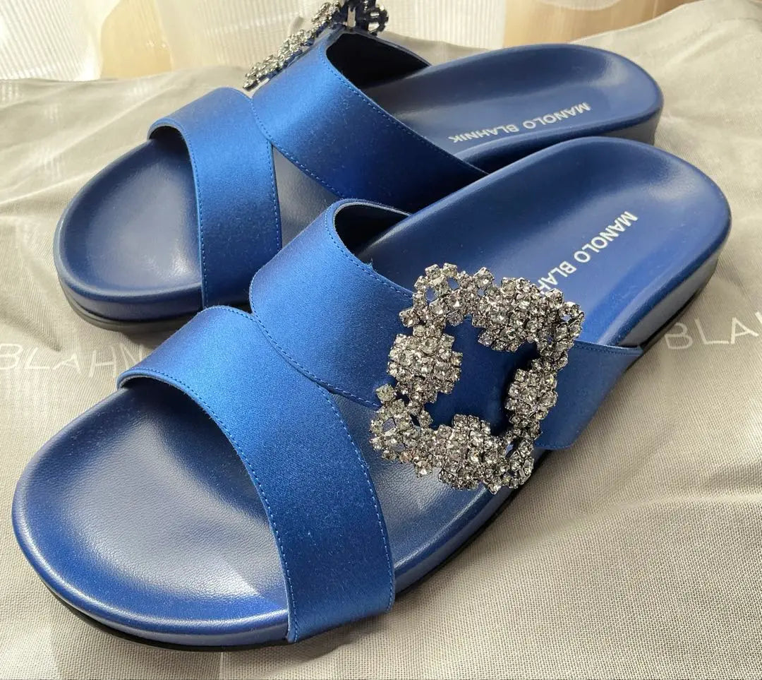 Brand new and unused! Manoloblanik Hangishi Satin Sandals