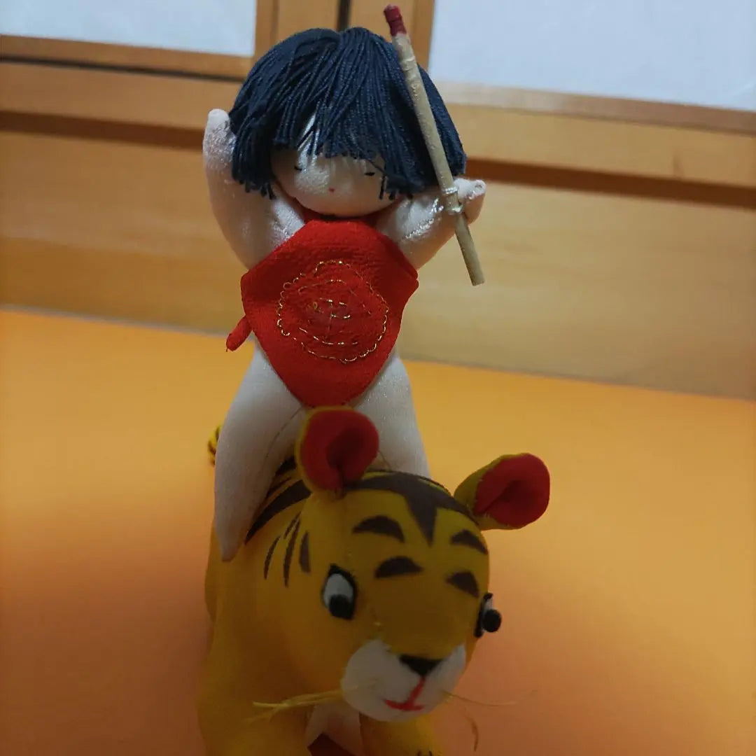 Kintaro Kintaro, Kintaro Kintaro, straddle the tiger | ちりめん細工　小品小物　金太郎、虎にまたがる