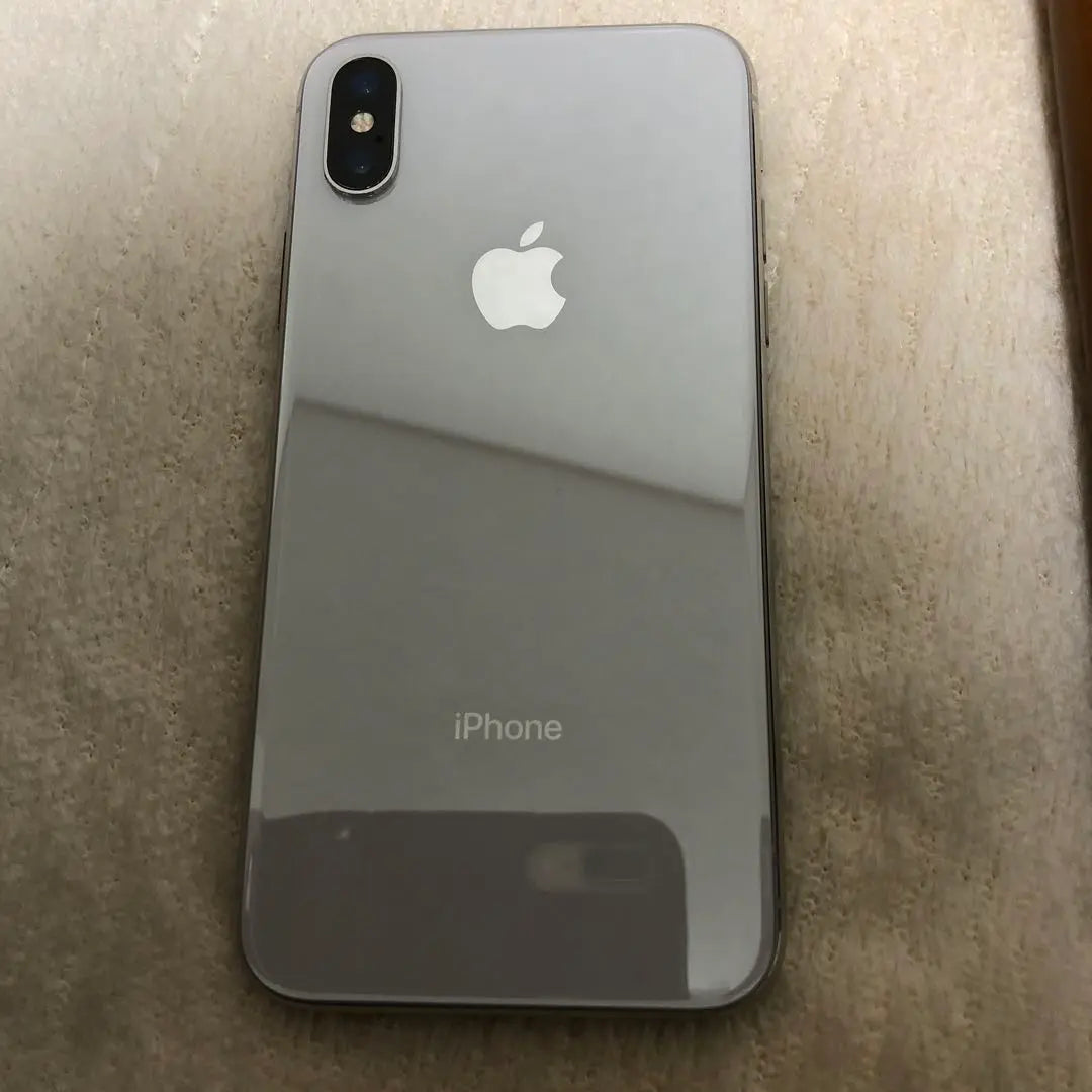 iPhoneX 64GB case included