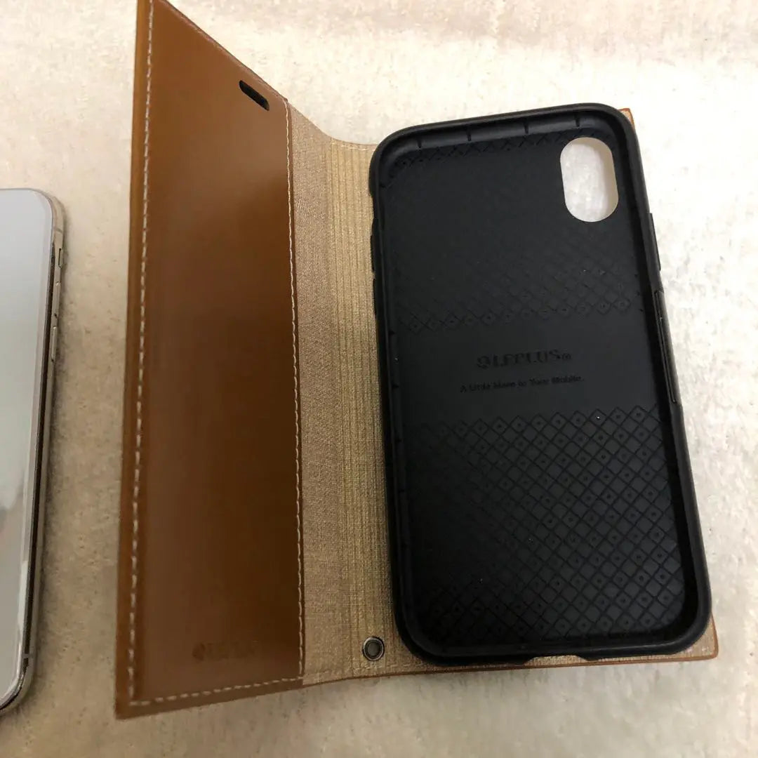 iPhoneX 64GB case included