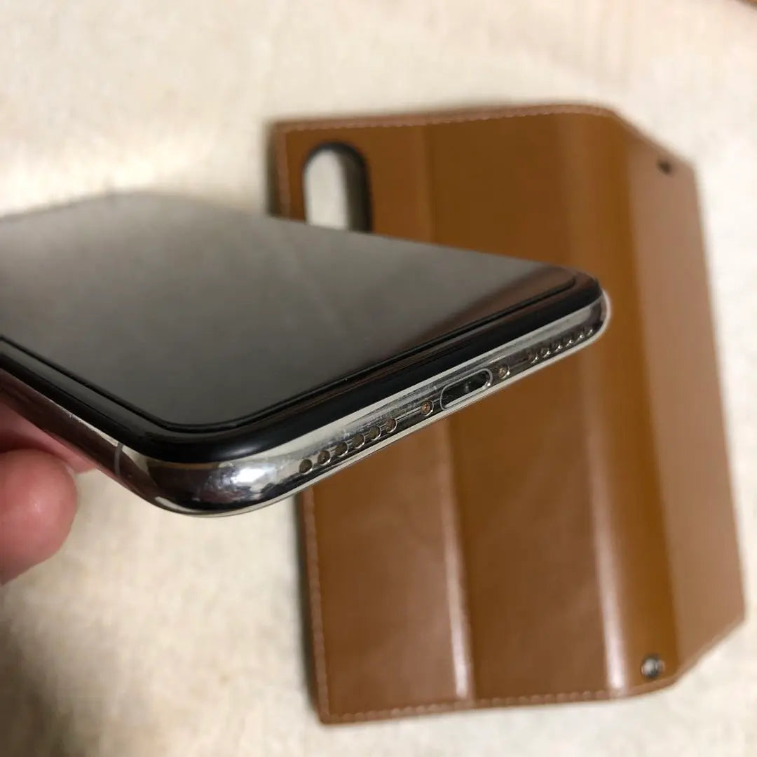 iPhoneX 64GB case included