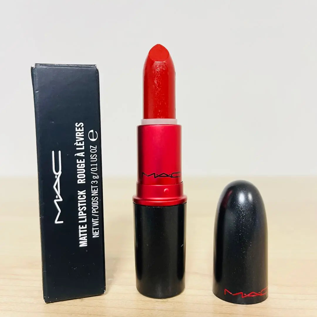 Lápiz labial MAC Vivagram 1 nuevo y sin usar