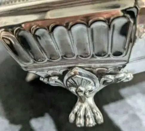 Sheffield Lee & Wigfull UK Old Rose Silver Basket