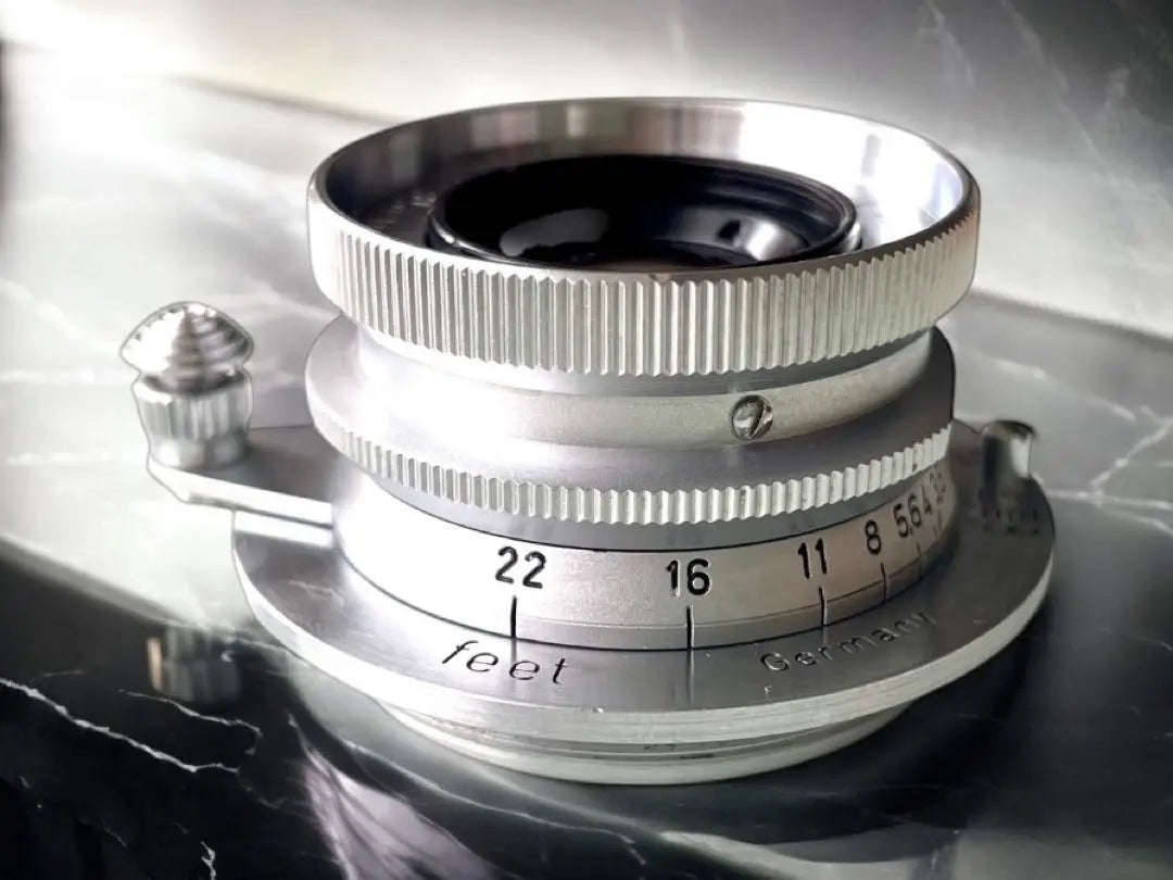 Leica Summaron 35 mm F3,5 L completada por OH