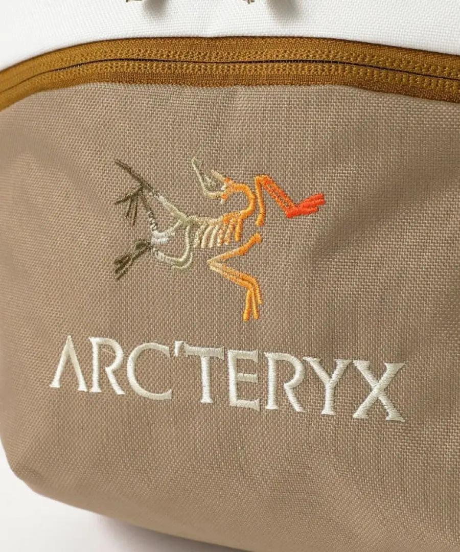 ARC’TERYX / NAGOMI Mantis 2 Waist pack