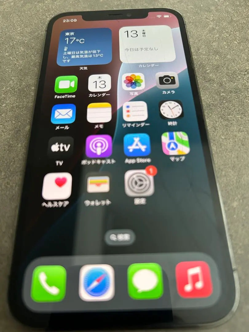 iPhone 12 Pro 128GB Graphite Screen cracked.