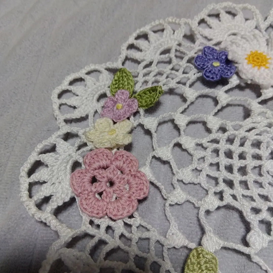 [New] Flower motif fleece knitted table center Doily 21 x 38cm