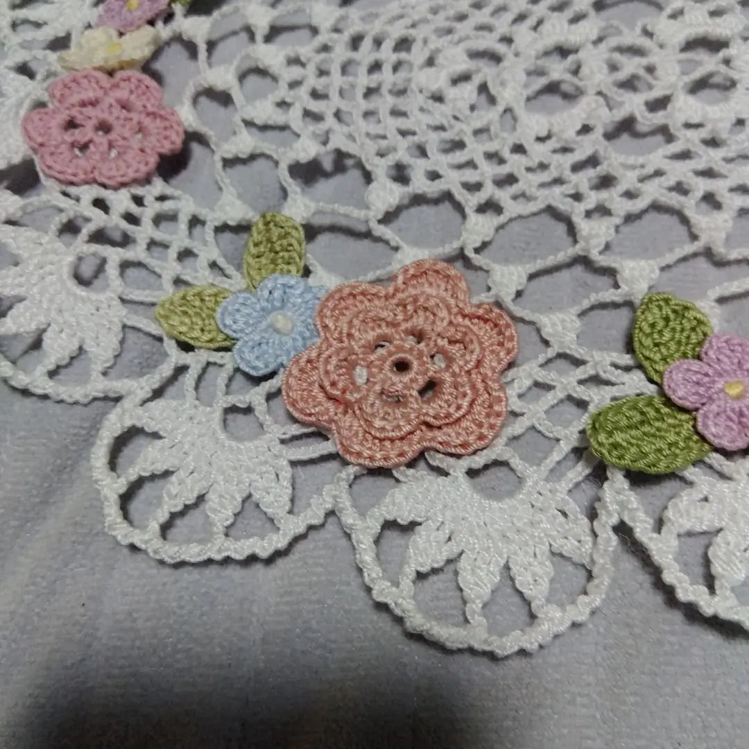 [New] Flower motif fleece knitted table center Doily 21 x 38cm