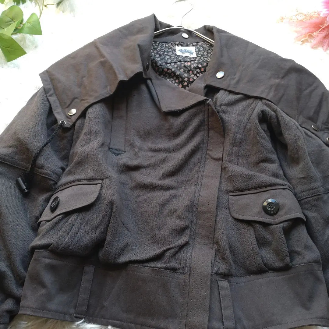 [SCOLAR] [М] Dark brown jacket with floral pattern inside