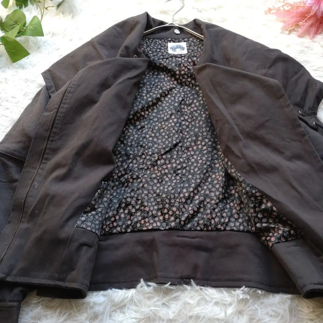 [SCOLAR] [М] Dark brown jacket with floral pattern inside