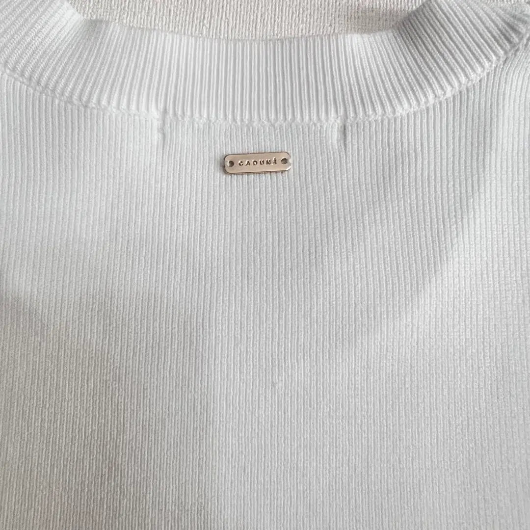 [Good condition] CADUNE Short-sleeved Poly Knit White