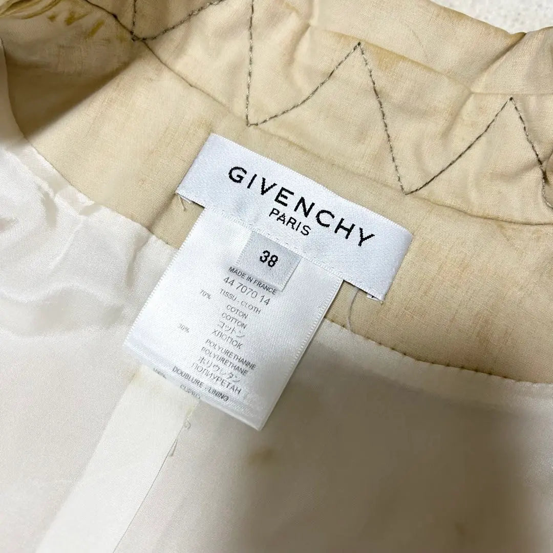 Is there a reason? Givenchy trench coat, damaged finish, spring coat, beige