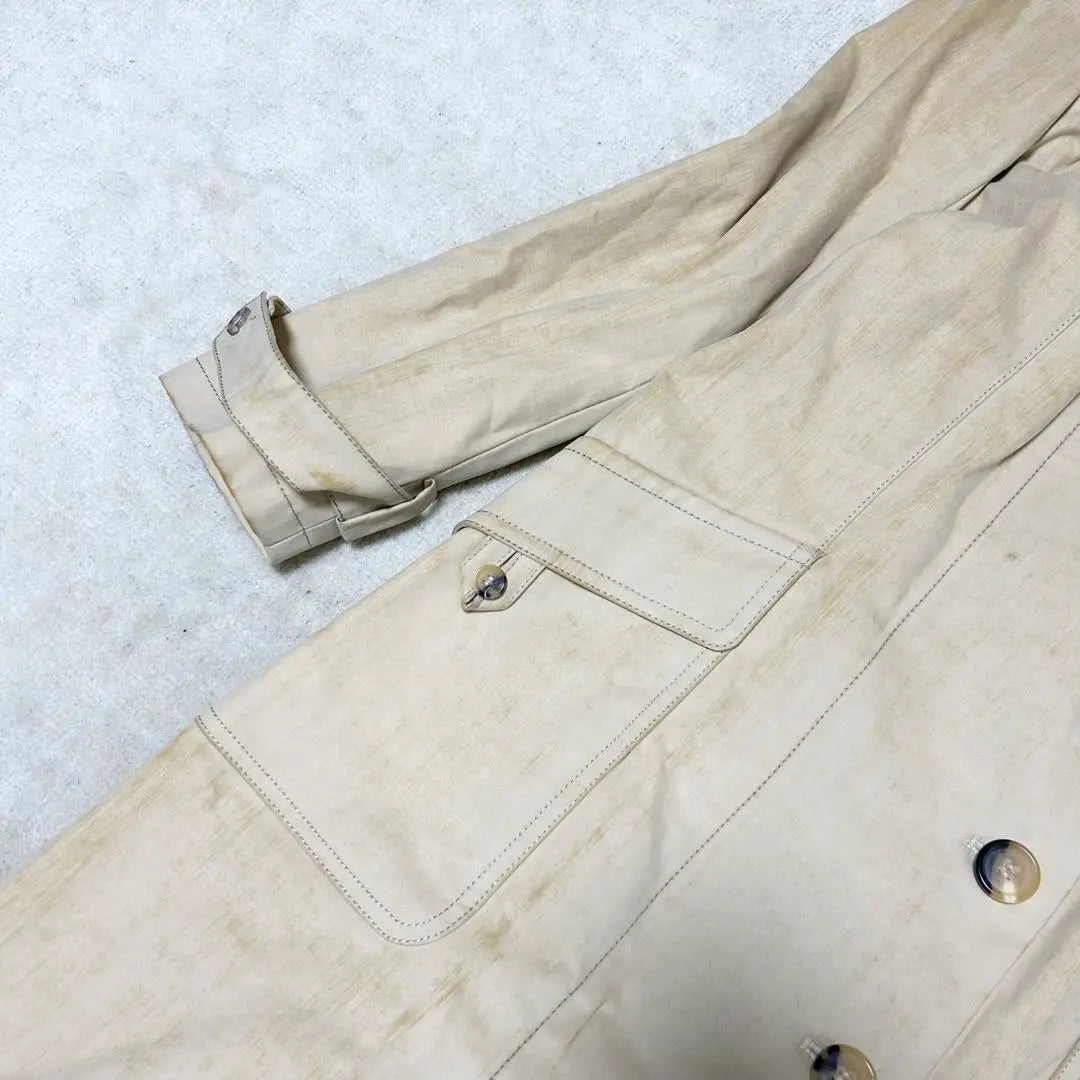 Is there a reason? Givenchy trench coat, damaged finish, spring coat, beige