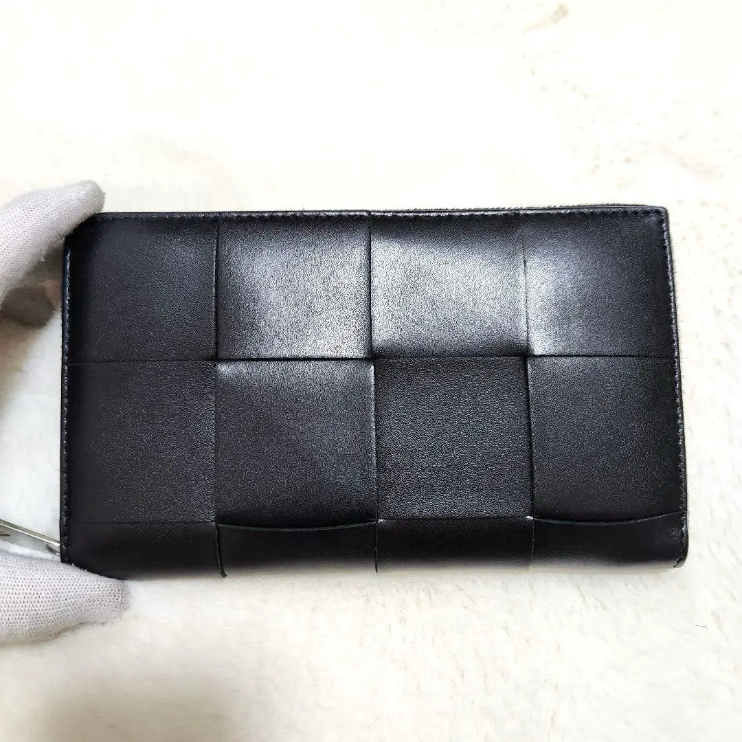 ✨Currently almost unused✨Bottega Long Wallet Round Zipper Cassette RFID