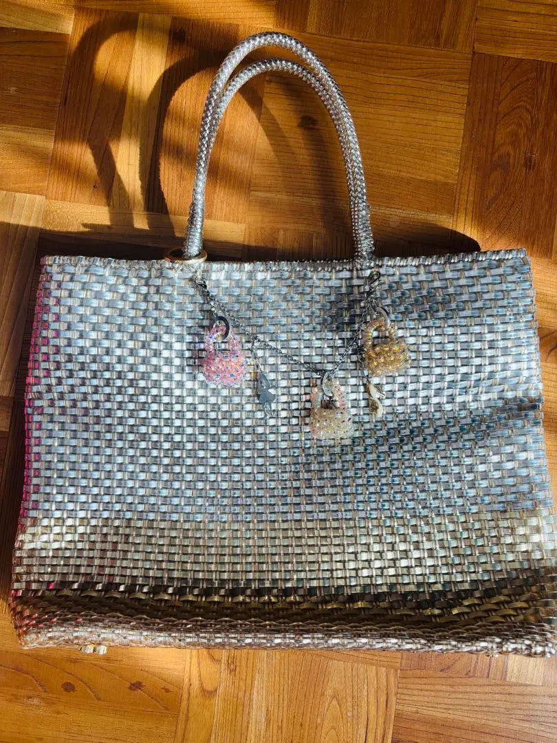 Bolso tono Anteprimatu con charm