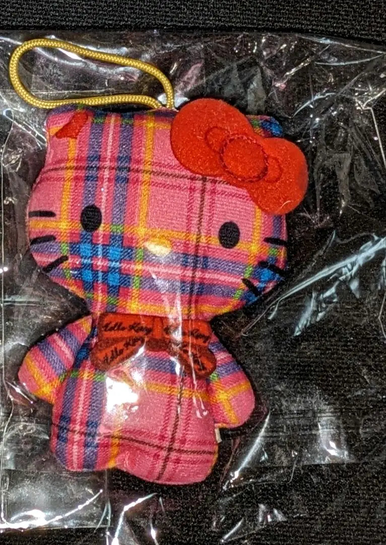 ✿ Beautiful goods ✿ 50th Anniversary Hello Kitty -chan fixed reel regular pass case ✿ New | ✿美品✿５０周年ハローキティーちゃん　固定リール付き　定期入れ　パスケース✿新品