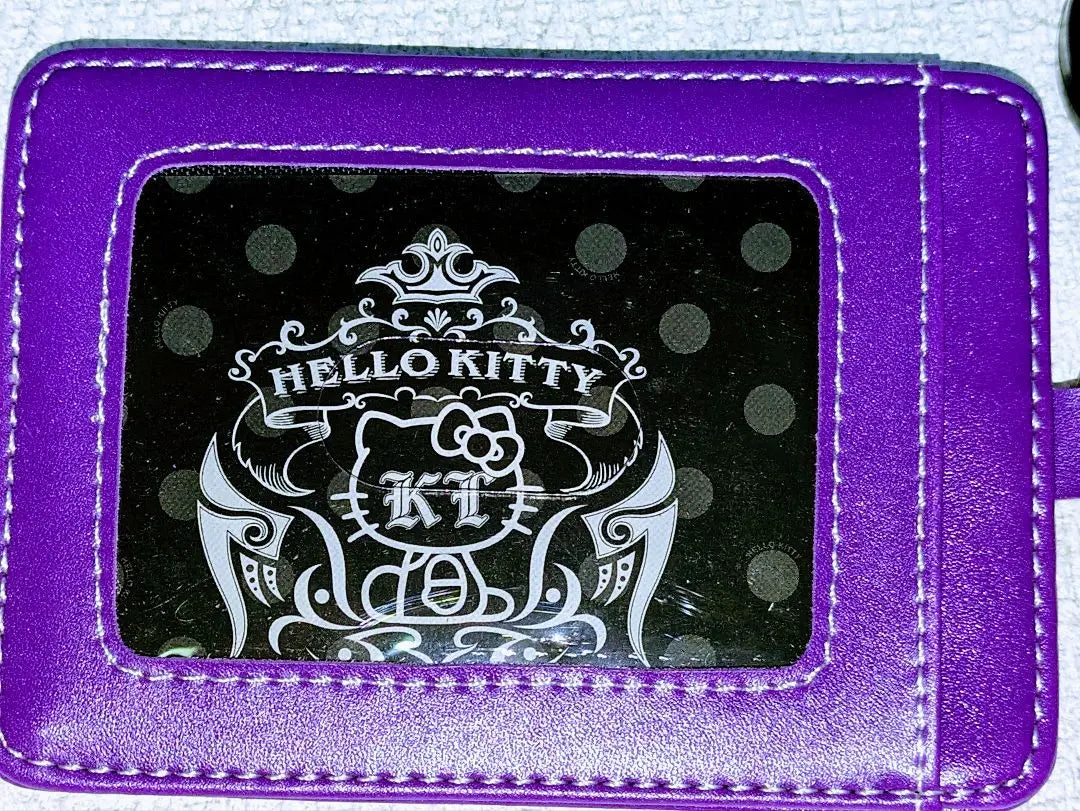 ✿ Beautiful goods ✿ 50th Anniversary Hello Kitty -chan fixed reel regular pass case ✿ New | ✿美品✿５０周年ハローキティーちゃん　固定リール付き　定期入れ　パスケース✿新品