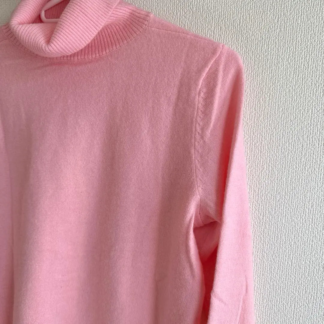 ★ With new tag ★ MITETTE Pink Turtleneck Sweater Free Size ★