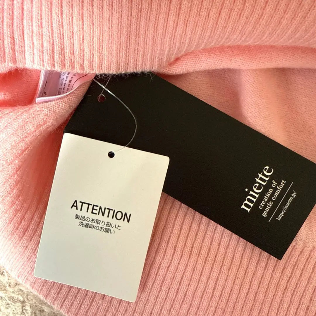 ★ With new tag ★ MITETTE Pink Turtleneck Sweater Free Size ★