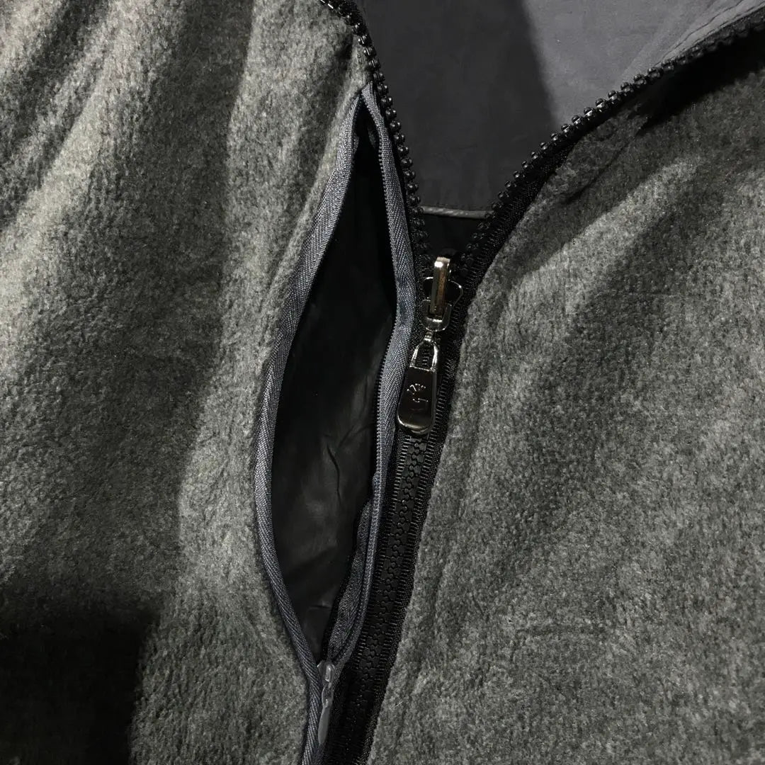 [HAYWARD.CA] Reversible embroidered logo fleece lining nylon jacket