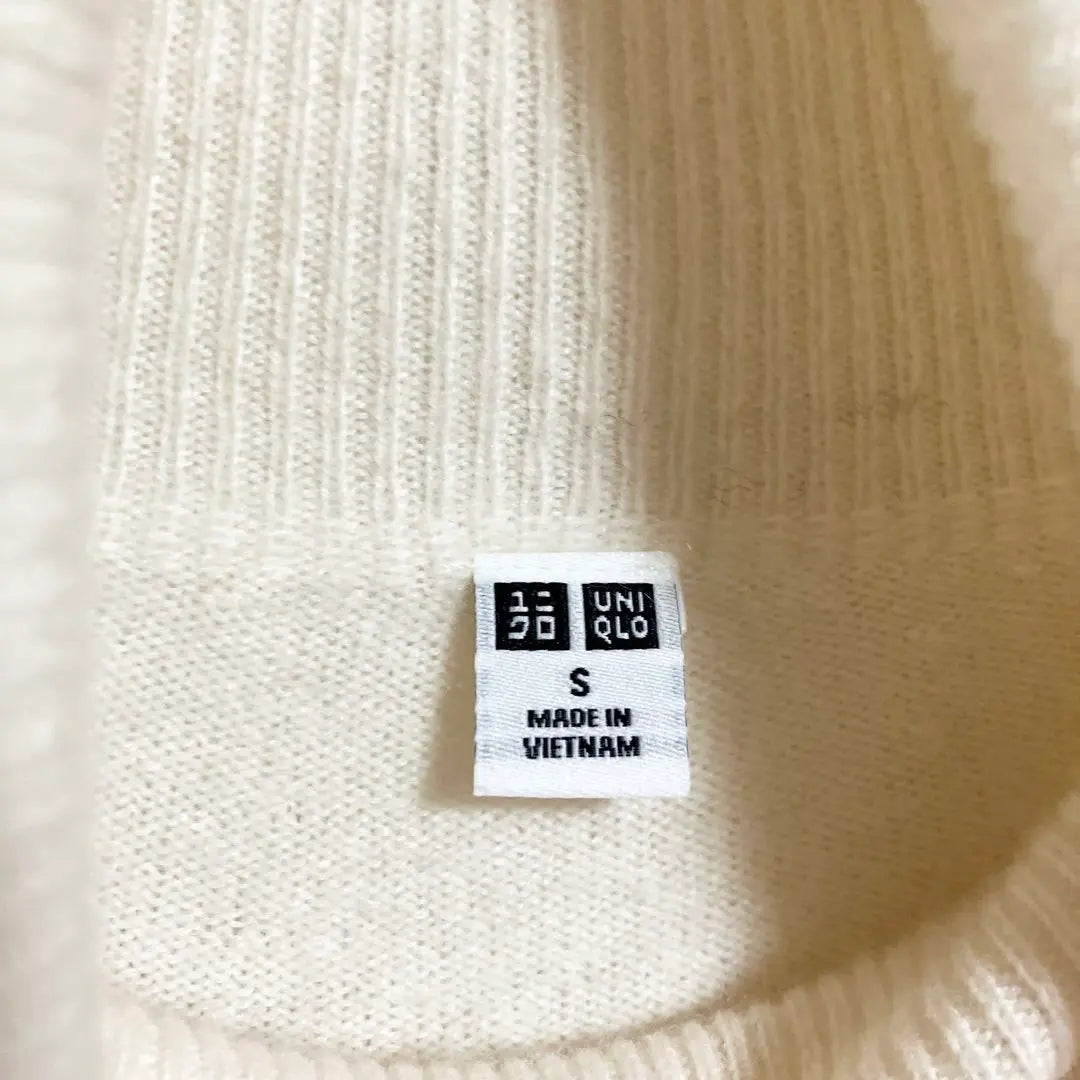 UNIQLO Jersey De Cachemira 3D Con Cuello Alto Off White S Cachemira 100 % | ユニクロ 3Dカシミヤタートルネックセーター オフホワイト S カシミヤ100％