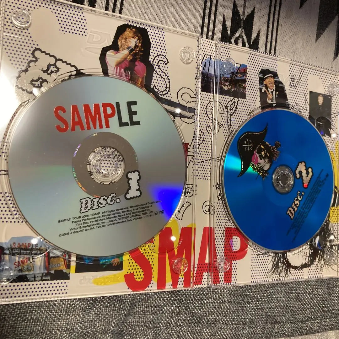 Includes 3 SMAP DVDs and rare items