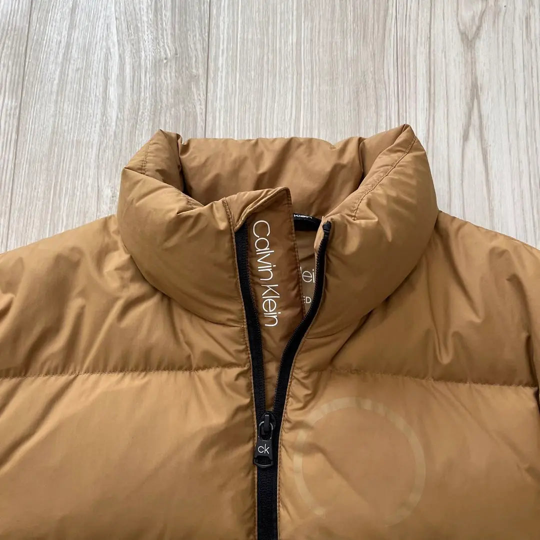 [Good condition] Calvin Klein Down Jacket S Beige Front Logo Patch