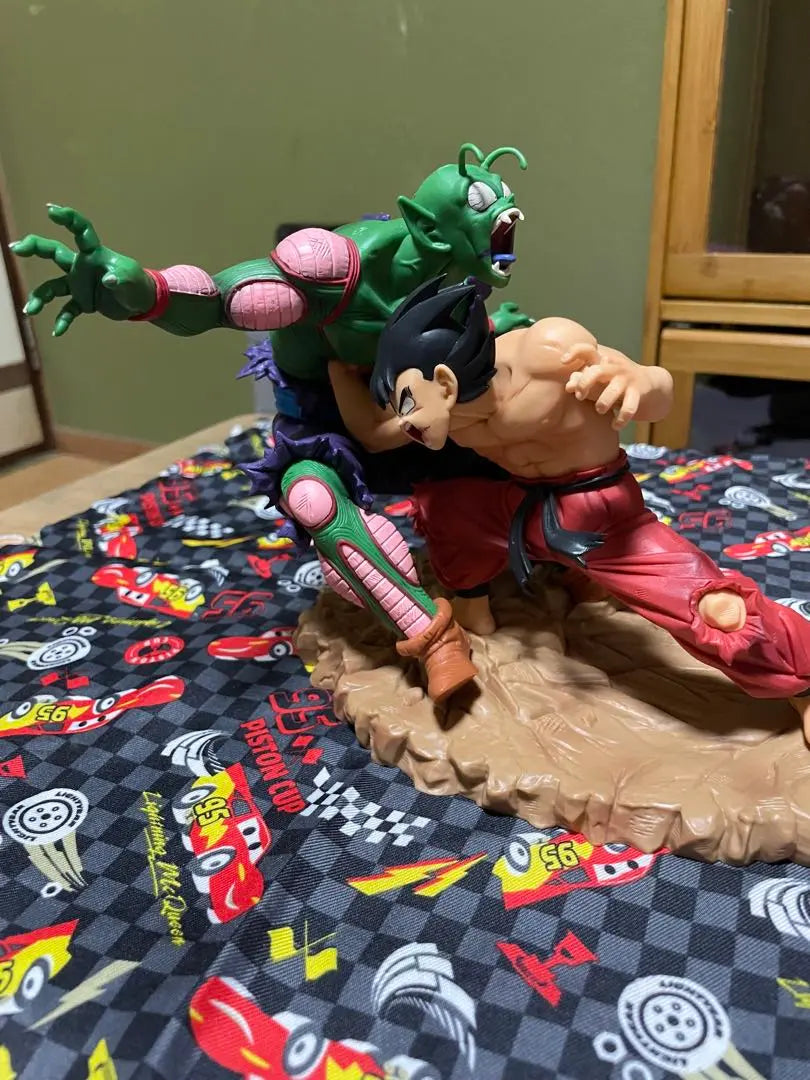 Dragon Ball Z Son Goku vs Ma Junior Figure