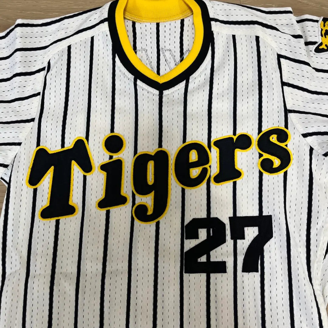 Super rare Hanshin Tigers Miyata Norikei, practical uniform, Kubota Slugger, made by Descente