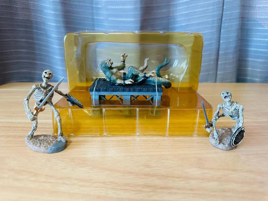 XPLUS Ray Harryhausen Ema Ryu Experiment Table