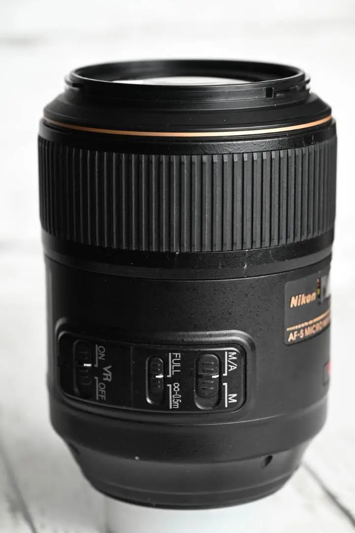 AF-S VR Micro Nikkor 105mm F2.8G IF-ED