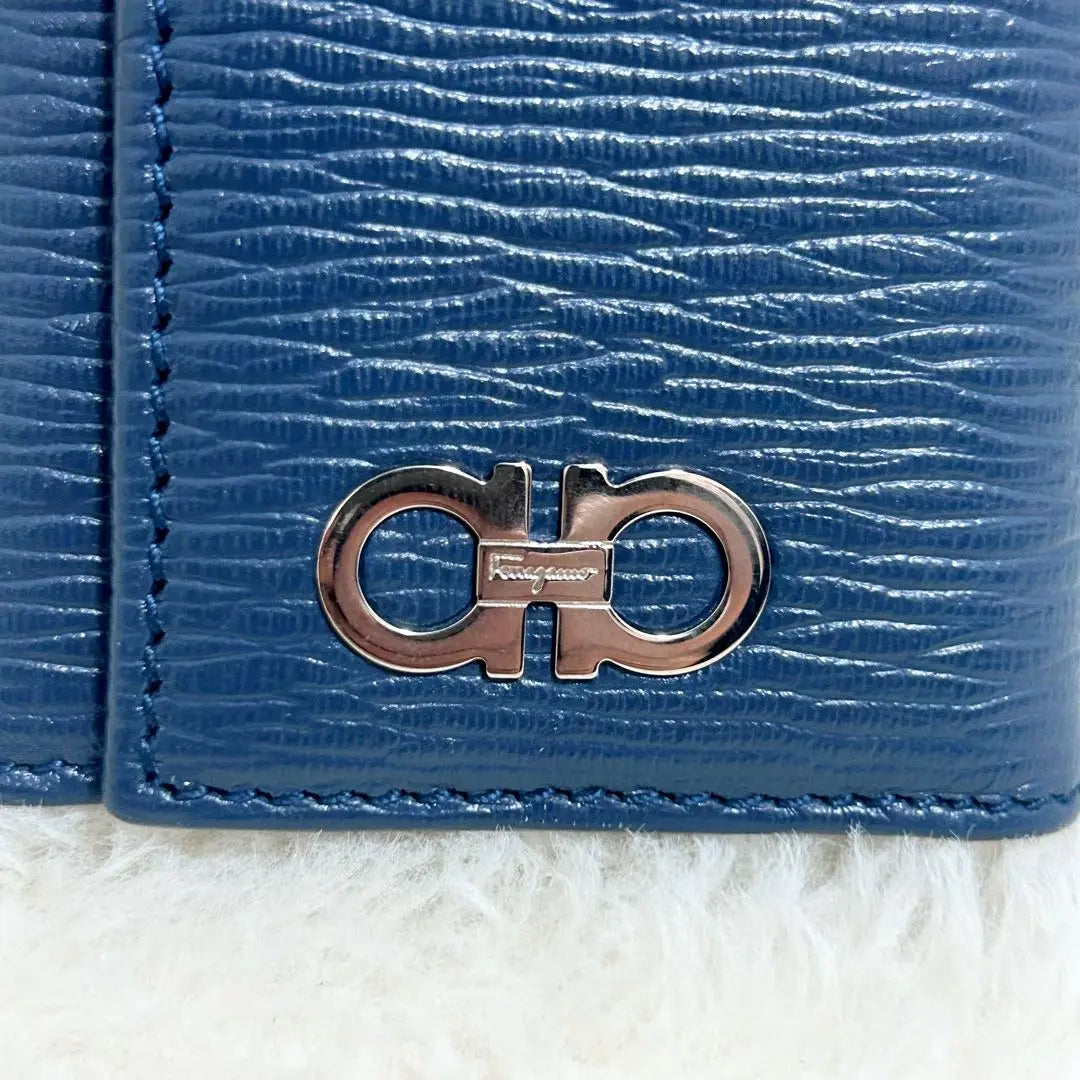 Beautiful condition Salvatore Ferragamo key case 6-strand Saffiano leather Blue