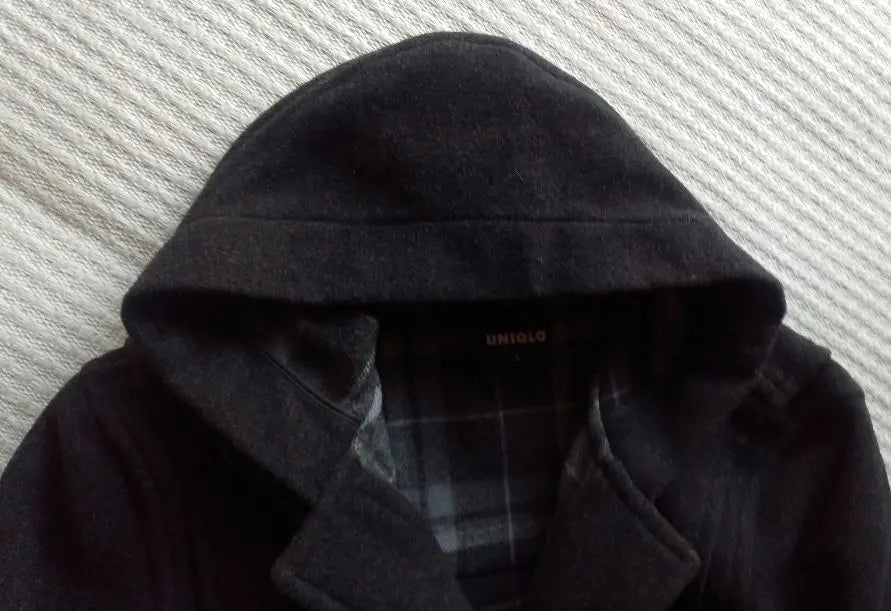 Uniqlo black duffel coat (L) 95% wool