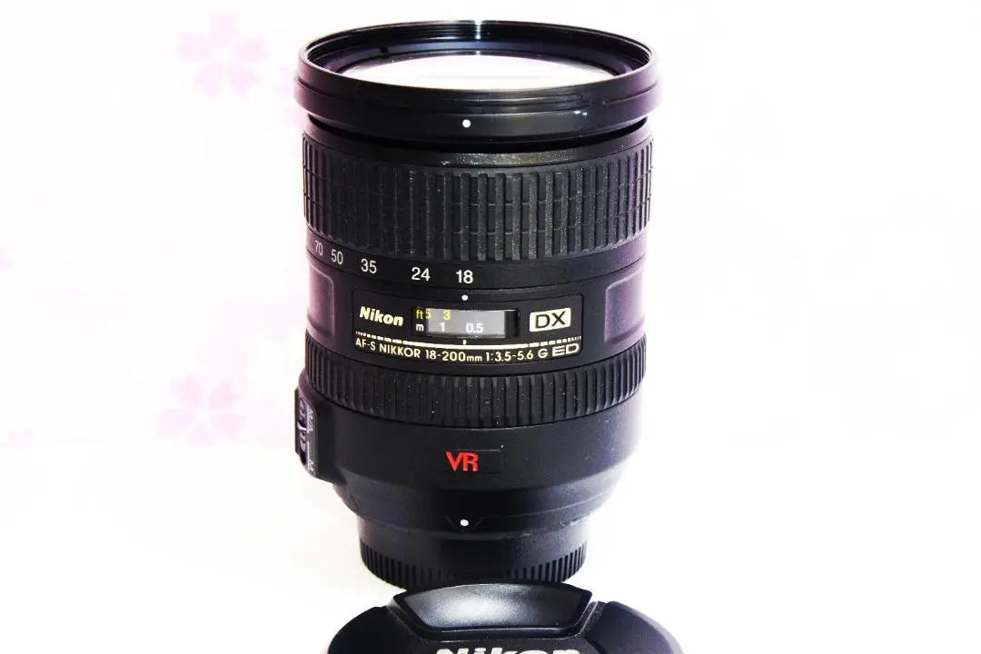 NIKON AF-S DX NIKKOR 18-200mm F3.5-5.6G