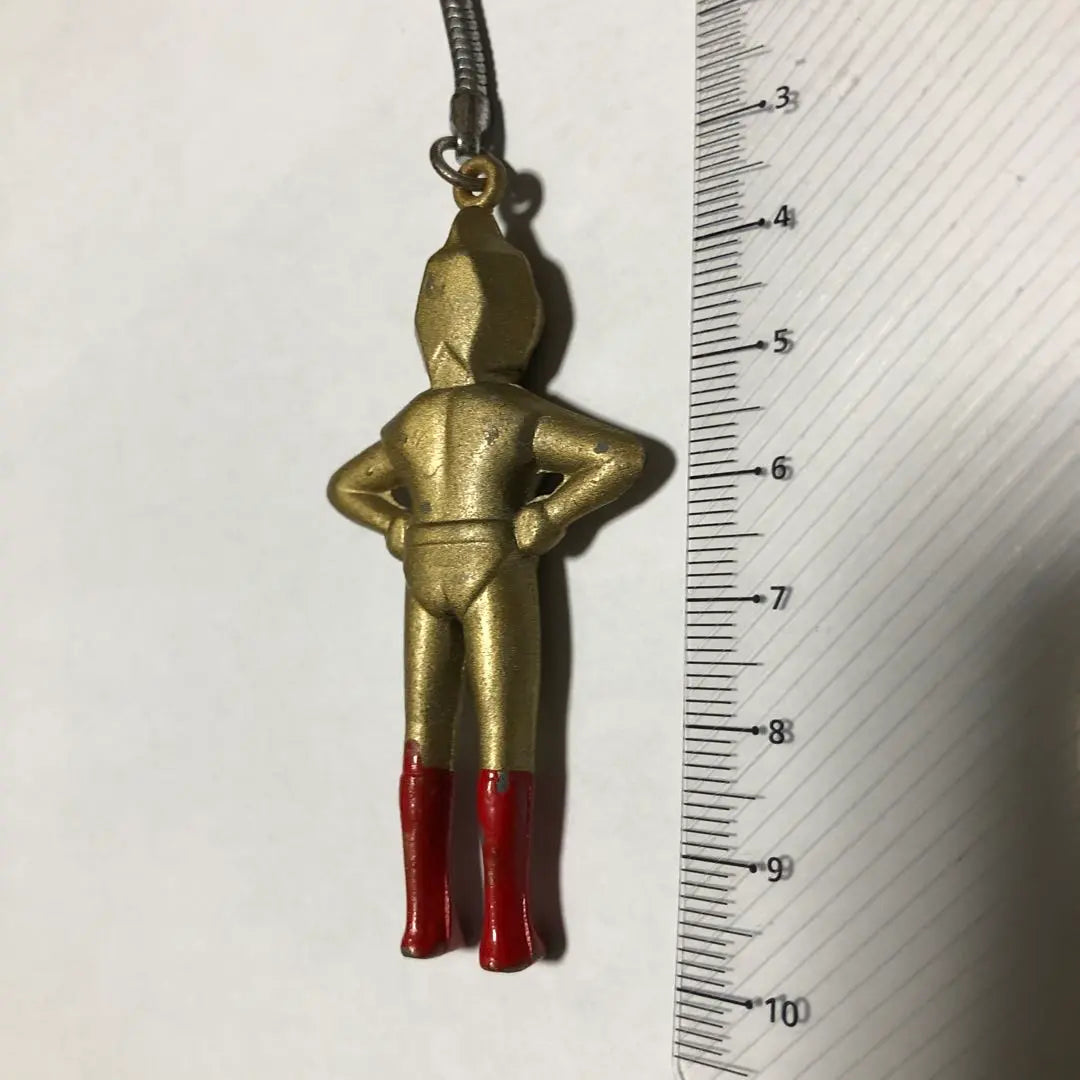 Character-type metal keychain Spectrum Man