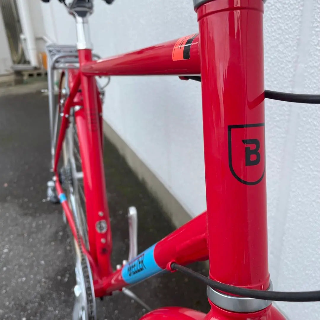 New, beautiful, city riding cross bike, height 170-183cm, 8-speed, list price 98,000 yen