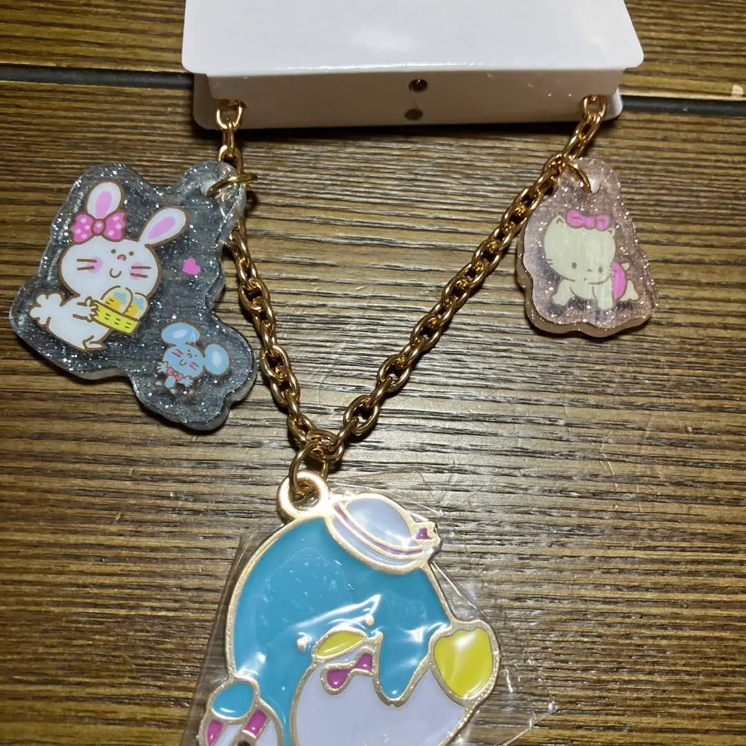 Venta limitada de hoy: llavero retro de Sanrio con esmoquin Sam