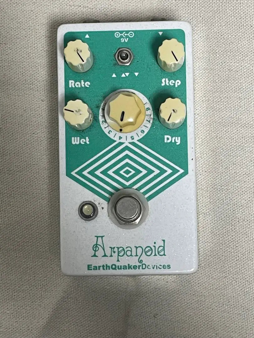 EarthQuaker Devices Arpanoid Guitar Effector