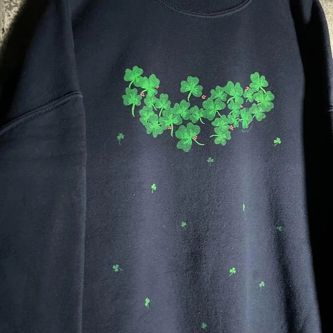 Vintage Navy Clover Sweatshirt 90s