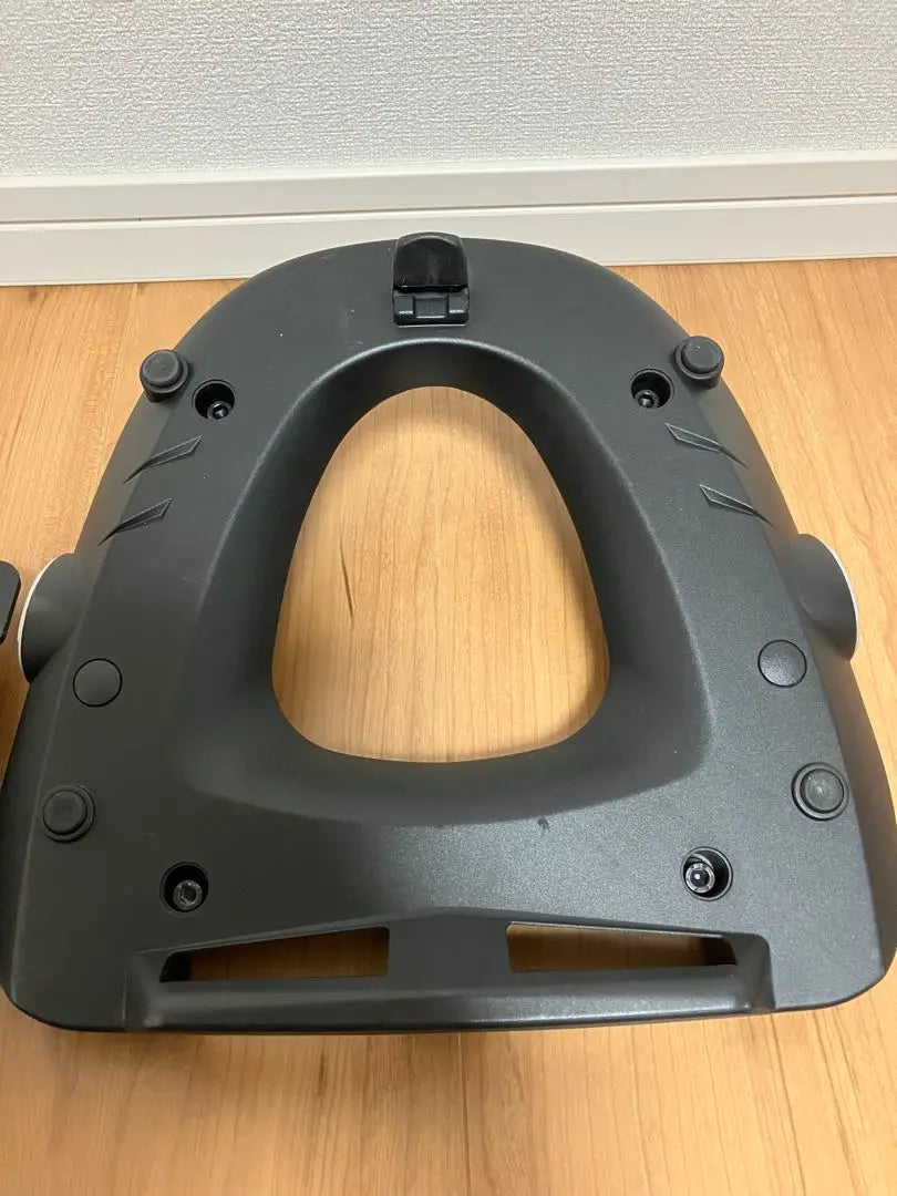 GIVI monolock base general purpose base plate BMW g310gs | GIVI製モノロックベース 汎用ベースプレート BMW g310gs