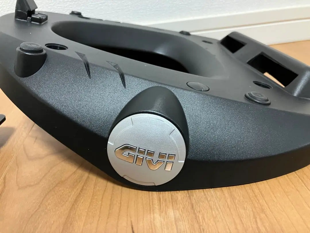 GIVI monolock base general purpose base plate BMW g310gs | GIVI製モノロックベース 汎用ベースプレート BMW g310gs