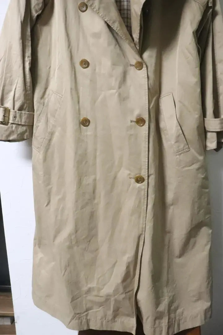 Daily price reduction profile must read LOWRYS FARM back check trench coat/high quality good product