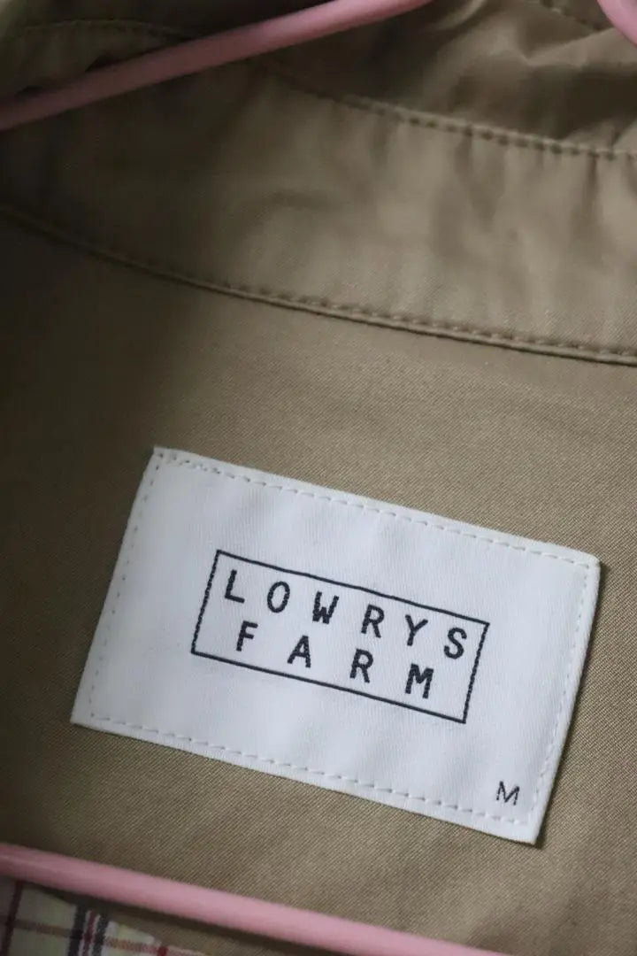 Perfil de reducción de precio diario que debe leer LOWRYS FARM Gabardina con cuadros en la espalda / Producto de buena calidad y alta calidad