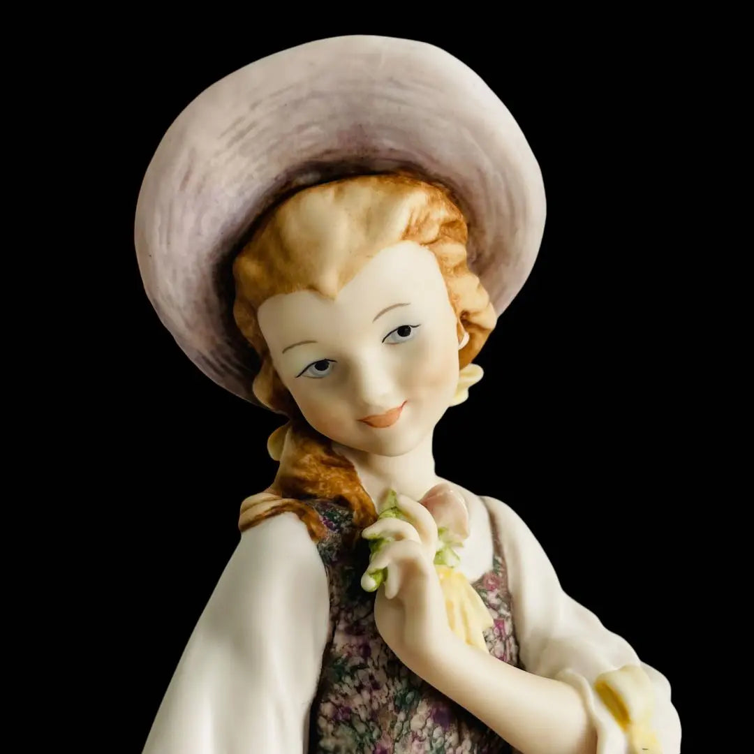 Armani florence Little shepherd with flowers figurine ceramic girl age