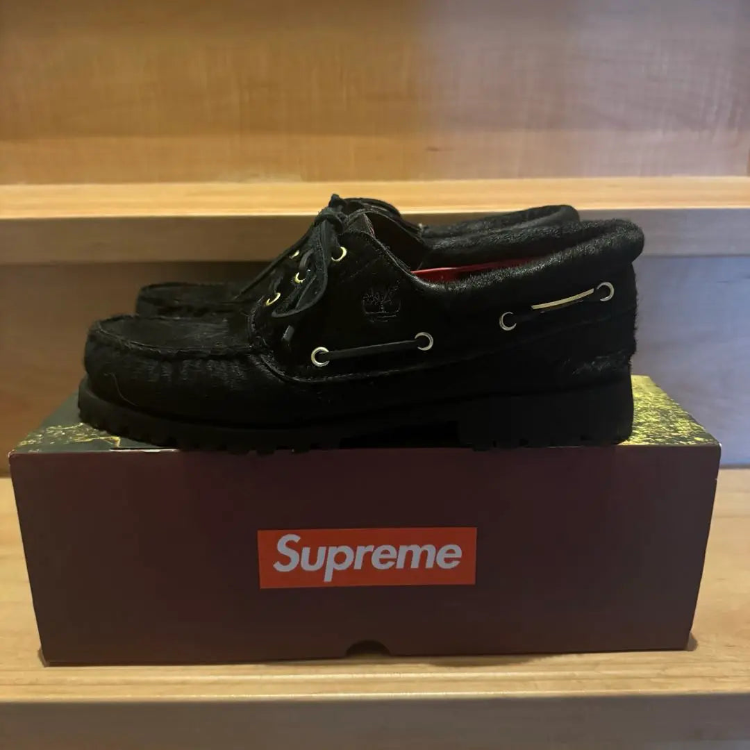 Zapato con tacos clásicos de 3 ojales de Supreme Timberland