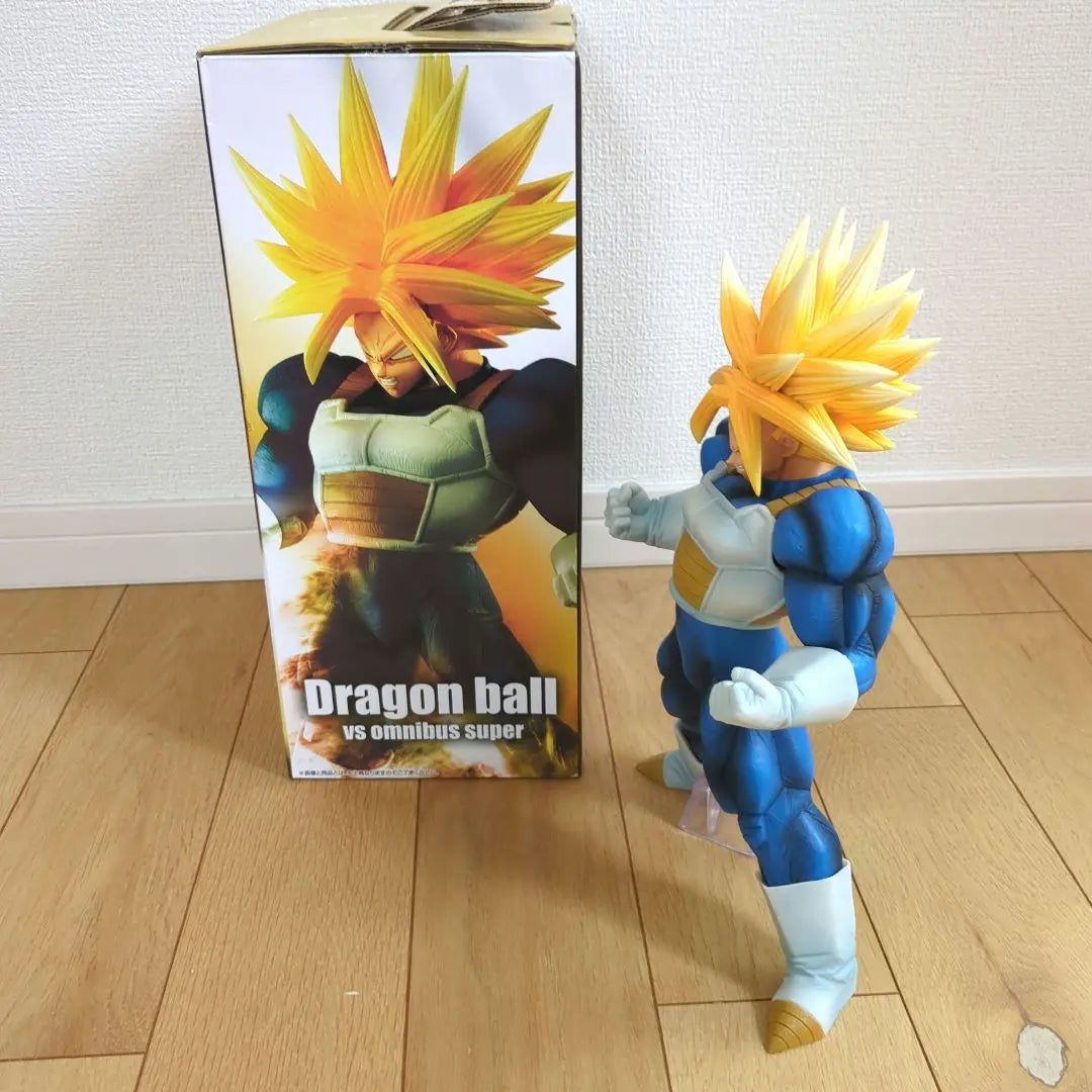 Figura de Dragon Ball Trunks