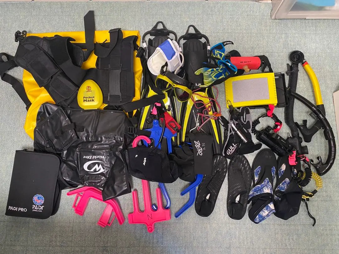 Various diving equipment