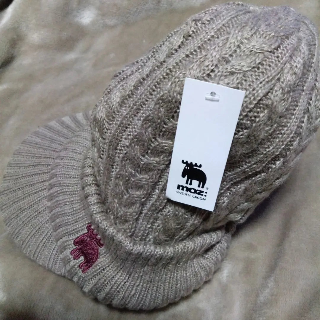 Gorro de punto con cable de Mooz en color beige ♥ Oferta por tiempo limitado ♥ Precio redefinido ♥