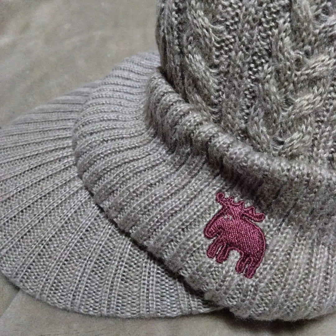 Gorro de punto con cable de Mooz en color beige ♥ Oferta por tiempo limitado ♥ Precio redefinido ♥