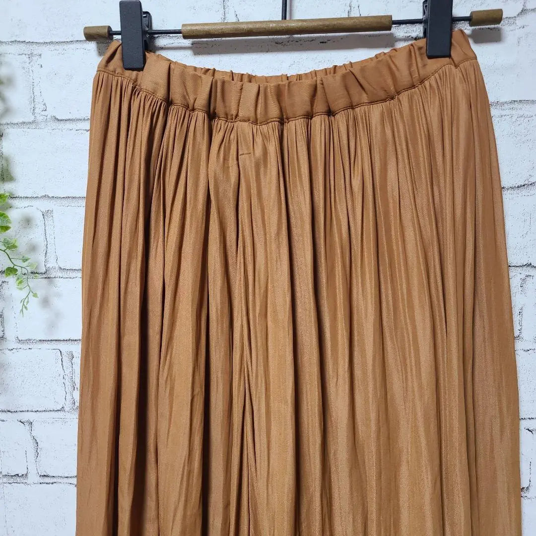 [Beautiful goods] Glacier flare skirt Long beige M waist rubber